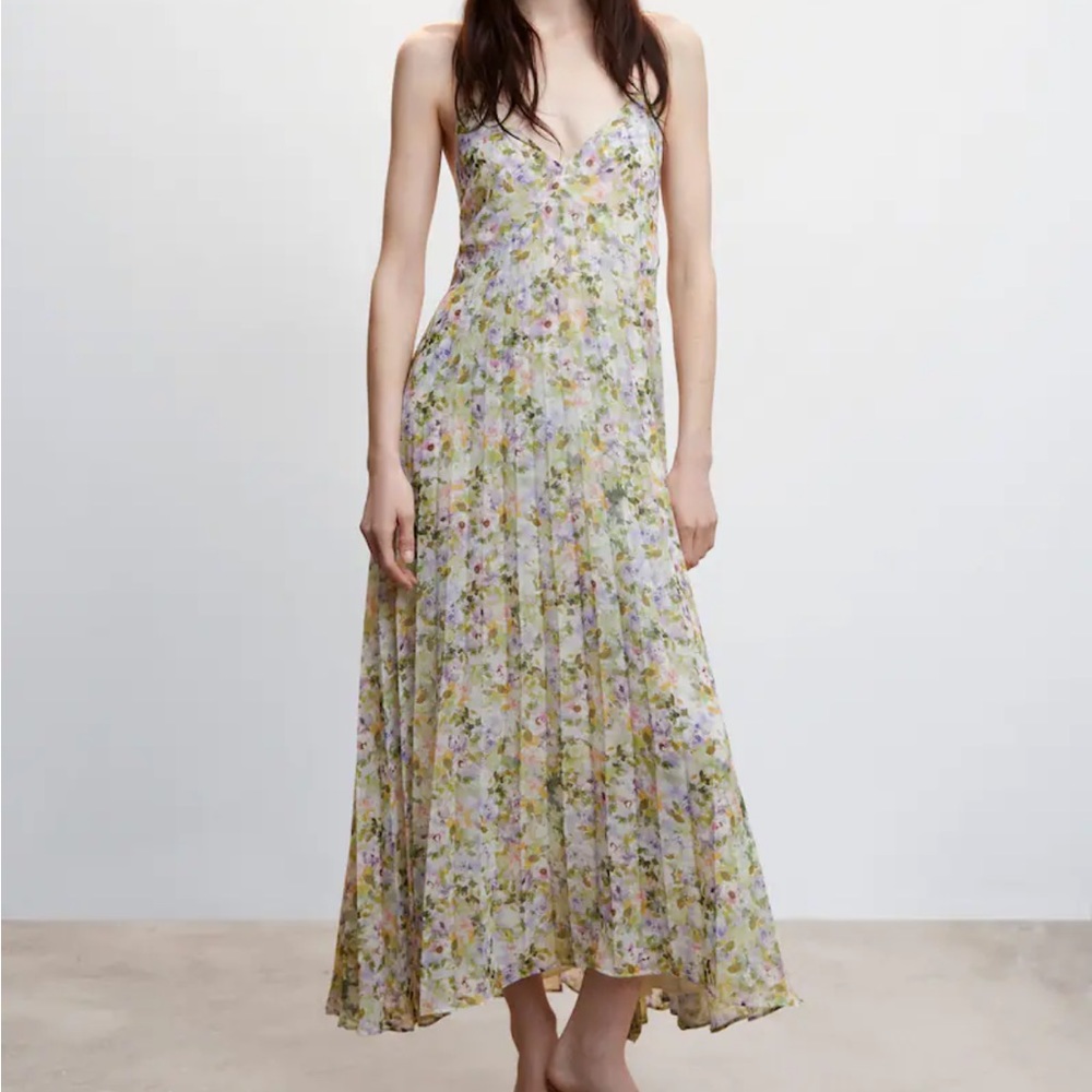 NWT Mango Pleated Floral Dress